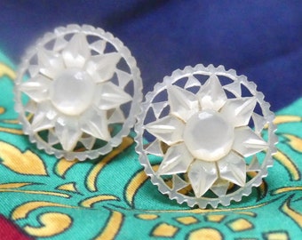 Vintage 1950s Earrings Mother Of Pearl MCM Carved Screw Back Bohemian Wedding Jewellery