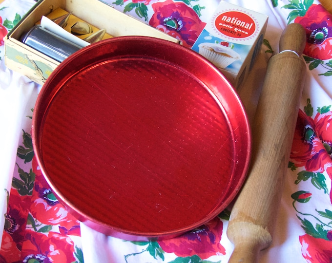 Vintage 1970s Cake Pan Retro Red Anodised Sponge Cooking Pan Retro Kitchenware Baking Pan