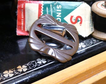 Vintage Art Deco 1930/40s Dress Buckle Woman's Fashion Carved Bakelite Art deco Lines Vintage Fashion Dressmaker