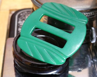 Vintage Womans Fashion Dress Buckle Vintage Emerald Green Carved Plastic bakelite 1940s Vintage Dressmaker Vintage Fashionistas