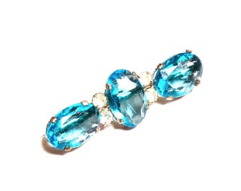 Vintage 1940 Brooch Rhinestone and Ice Blue Faceted Glass Cathedral Set Bar Brooch Pin Scarf Pin