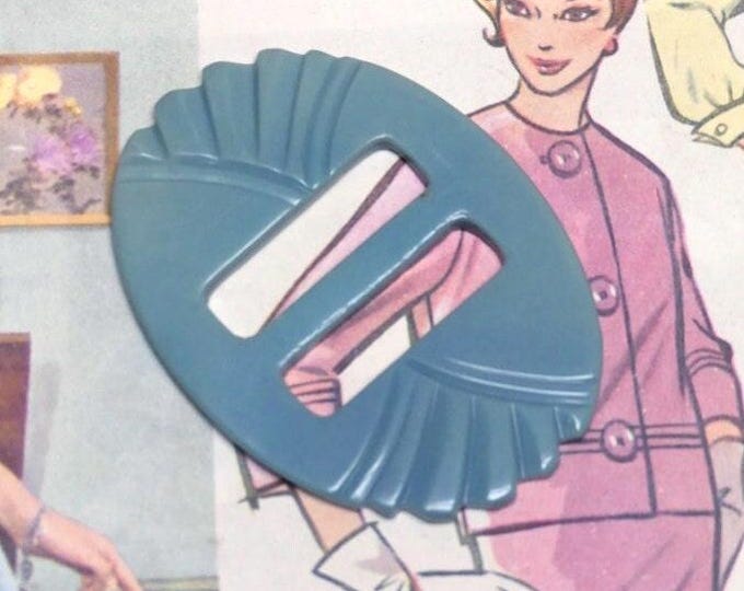 1940s Dove Grey Bakelite Dress Buckle: Vintage Fashion Haberdashery