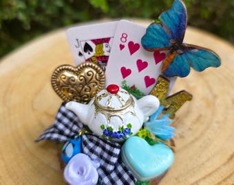 Alice in wonderland inspired mini centrepieces, Alice in wonderland inspired centrepieces, Great gifts. Decorations. Keepsakes. Party decor