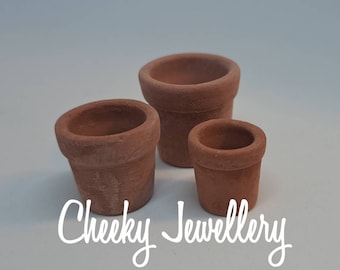 Miniature terracotta pot set, imagination and pretend play. Miniature pieces for fairy gardens and set a scenes, Cute kids