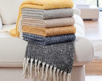 Boho Tassel Blanket: Soft Unique Blanket
