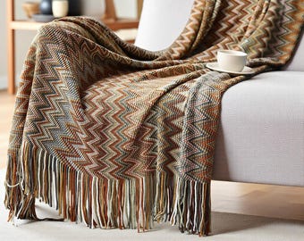 Knitted Throw Blanket: Boho Blanket with Herringbone Pattern and tassels
