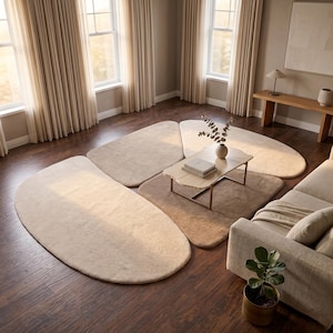 Nieregularny, nowoczesny dywan wełniany – ręcznie tuftowany, neutralny, organiczny dywan o regularnym kształcie, minimalistyczny beżowy dywan do salonu i sypialni