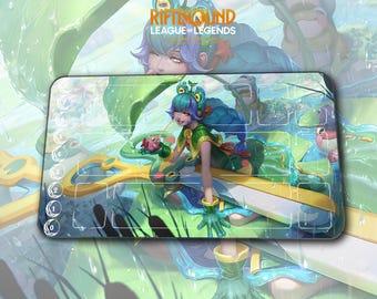 Playmat – Gwen Rain Shepherd – Riftbound LOL TCG Game Mat 24x14 inches (600x350x2mm)