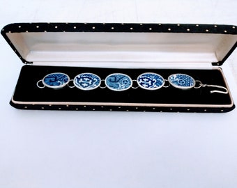 Broken China Bracelet  Sterling Silver Blue WILLOW Pattern Old China   Bracelet 6 5/8 " long & GIFT Box