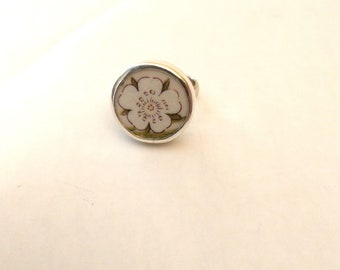 BROKEN China Ring Sterling Silver Hand Made   "STRAWBERRY FLOWER" A 381