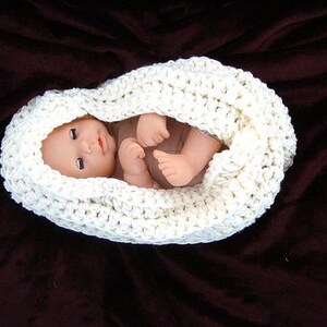 Instant Download PDF Crochet Pattern - Baby Bowl, Pod, Photo Prop - adjustable to fit several sizes, SPP-114
