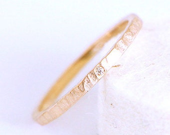 Anillo Fairmined de oro rosa macizo con un diamante canadiense ético blanco Fairtrade, compromiso sostenible Fairt / anillo de alianza de boda mínimo