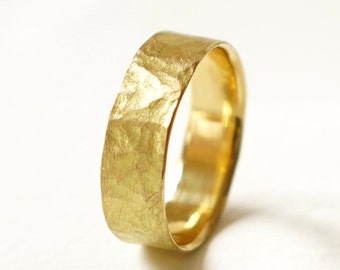 Ring in Fairmined Gold , 750/000 oder 585/000-Gehämmerter Bandring Unisex maßgefertigter Ringe mattes Gold Gelb rose rot oder Weißgold