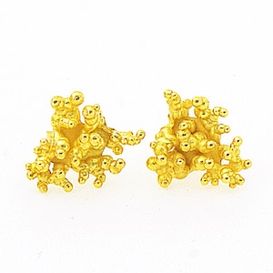 18K Certified Fairmined Gold Earrings Organic Contemporary Natural Sparkling Design Sustainable Luxury Jewellery Gold to be proud of Nuggets