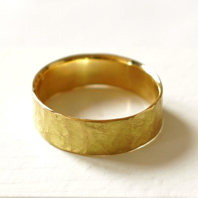 Ring in Fairmined Gold , 750/000 oder 585/000-Gehämmerter Bandring Unisex maßgefertigter Ringe mattes Gold Gelb rose rot oder Weißgold Bild 3