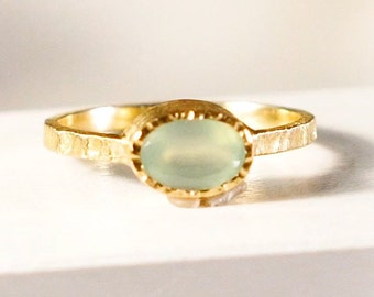 Fairtrade Chrysoprase Ethically Sourced from Australia and Fairmined 18k Gold Unique Ring Hammered Matt Brushed Fair Faceted Green Gemstone