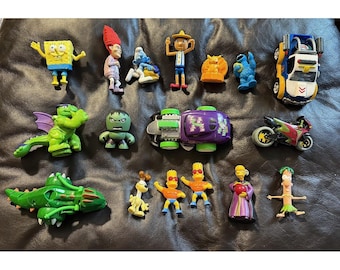 Lot Of 16 Vintage & Modern Action Figures - Mixed Brands - Rare Collectibles