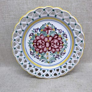 Vintage Modra Slovakia Hand Painted Floral Reticulated Ceramic Wall Plate 7.5in