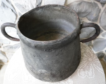 Rustic copper cooking pot from Tunisia that is a true collectors’ item.