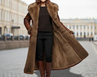 Abrigo largo de cuero marrón estilo vintage para mujer: abrigo de invierno con forro de piel sintética de oveja.