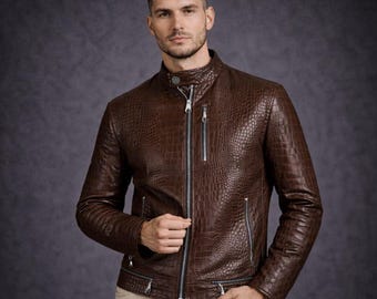 Chaqueta motera de piel de cocodrilo marrón para hombre, estilo corredor con relieve