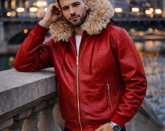 Giacca in pelle di coccodrillo rossa con cappuccio in pelliccia - Stile bomber comodo - Capispalla da uomo