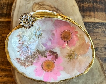 Plato de concha en forma de anillo Pretty in Pink