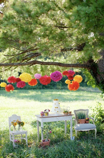 Tissue paper pom poms (set of 5), Mexican party decorations, Mexican fiesta, Mexican paper flowers, bridal shower, baby shower decorations