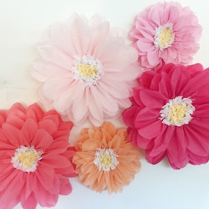Collezione Lucy (set di 5 fiori di carta) festa del 1° compleanno, parete di fiori, decorazioni per matrimoni uniche, parete di fiori di carta, matrimonio economico