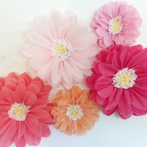 Lucy Collection (set of 5 paper flowers) 1st birthday party, flower wall, unique wedding decorations, paper flower wall, cheap wedding