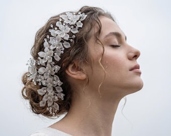 Bruids bloem haar wijnstok, ivoor kristal bloemen zendspoel, grote bruiloft haar wijnstok, bruids hoofdband, boho bruid haar, tuin bruiloft haar