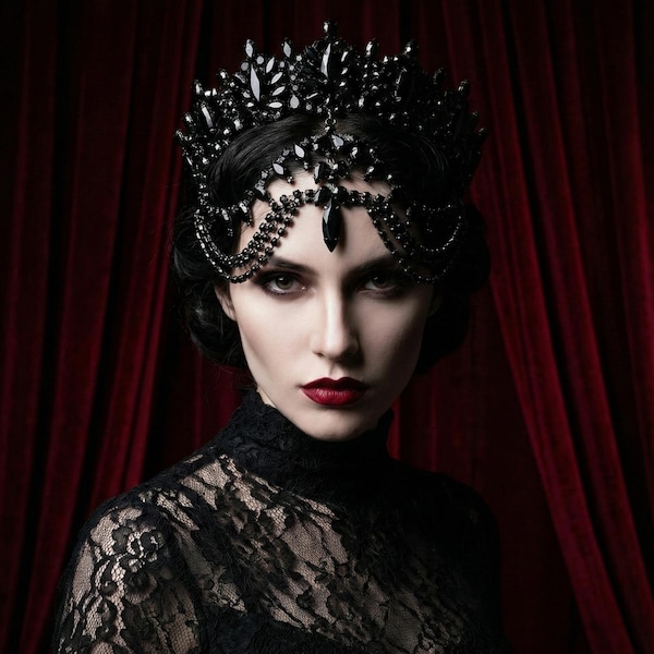 Black Crystal Tiara, Goth Crown Gothic Wedding Headpiece, Dark Queen Halloween Crown, Cosplay Witch Tiara, Vampire Crown, Black Bridal Crown