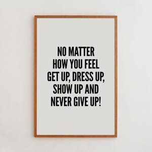 Motivational Quote Print: Never Give Up Typography - Minimalist Wall Art immagine 1