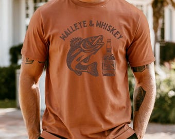 Snoekbaarzen en whisky Comfort Colors T-shirt: cadeau voor vissers