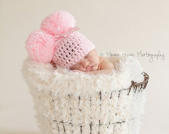 Newborn Pom Pom Hat, Newborn Photo Prop, Pink Pom Pom Hat, Girly Hat, Girl Photo Prop, Newborn Crochet Hat, Hat With Bow, Pink Infant Hat