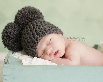 Newborn Pom Pom Hat, Charcoal Gray Newborn Hat, Newborn Photo Prop, Newborn Boy Hat, Boy Photo Prop, Newborn Neutral Hat, Newborn Girl Hat