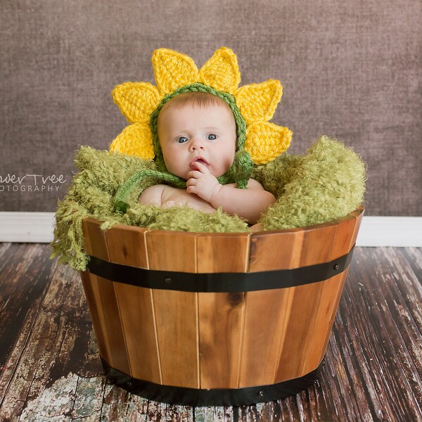 Newborn Sunflower Bonnet, Sunflower Hat, Newborn Photo Prop, Newborn Girl Prop, Baby Bonnet, Flower Hat, Flower Bonnet, Newborn Sunflower