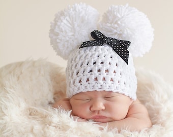 Newborn Pom Pom Hat, Newborn Photo Prop, White Pom Pom Hat, Newborn Girl Prop, Infant Hat, Crochet Baby Hat, Newborn Pom Pom Hat, Baby Hat