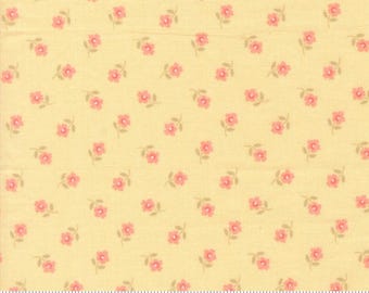Handmade Sweetness by My Sew Quilty Life - Posies - Yellow - Moda 31794 12