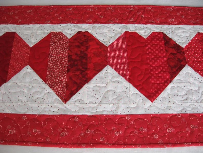 Be My Valentine Table Runner PATTERN ONLY image 3