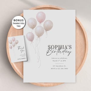 Puede incluir: Un juego de invitación de cumpleaños y tarjeta de agradecimiento. La invitación presenta globos de acuarela y el texto "Sophia's Birthday". La tarjeta de agradecimiento tiene globos a juego y el texto "Thank You."