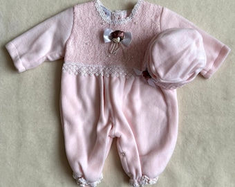 Vintage 90-tals It's Baby 2-delat sparkdräktset för flickor 18 månader rosa spetsrosetter med mössa