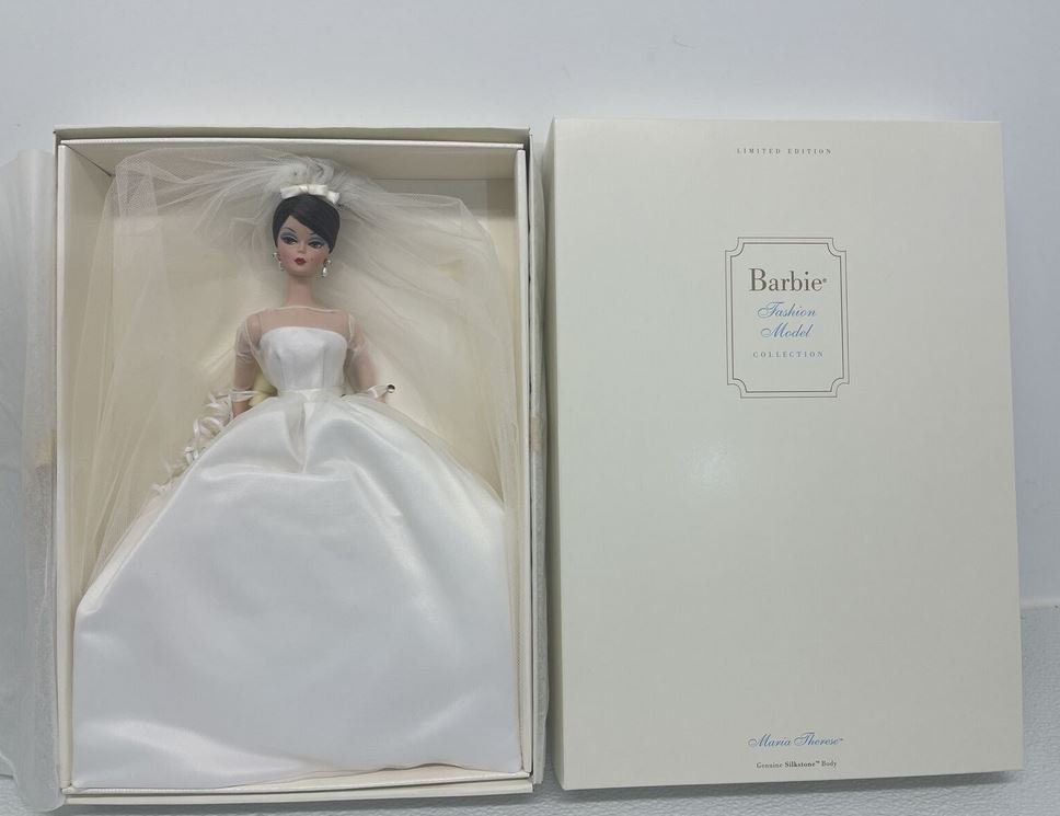 Barbie Fashion Model Collection Maria Therese Barbie Doll 55496 2001 Silkstone