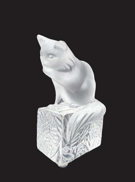 LALIQUE 猫のクリスタル彫刻 1932年 フランス LALIQUE(ラリック) 猫 可愛らしいフォルムの猫