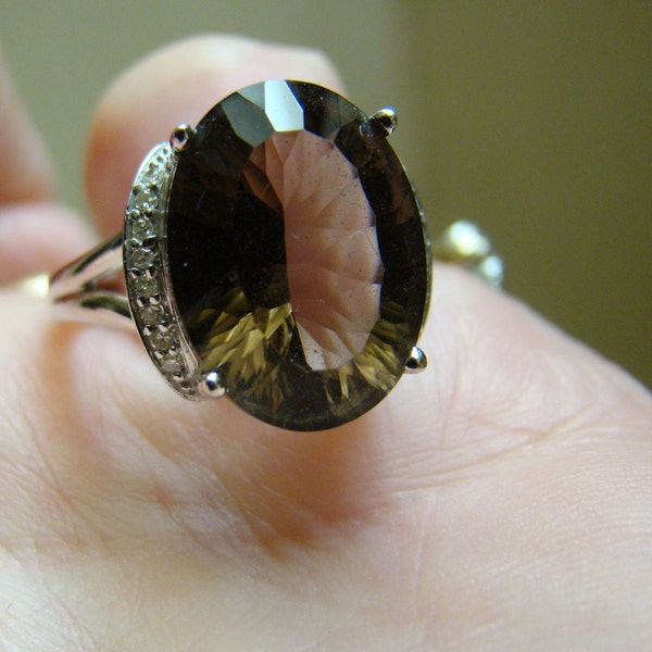 Topaz and Diamond Ring - SMOKEY Brown TOPAZ - 8 Carats And .16 Carat Diamond Ring - 10K White Gold - Size 7.5