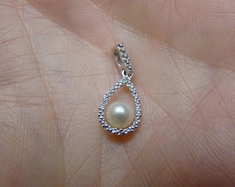 PEARL - White Cultured And DIAMOND 14K White Gold Pendant