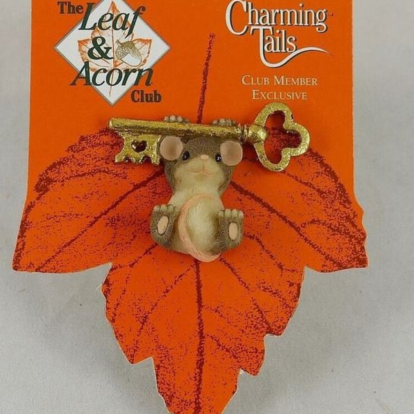 Charming Tails Pin - Fitz n Floyd - You Hold The Key To My Heart -  Lapel Pin Or Brooch - New in Package - Old Stock