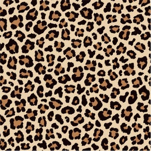 Puede incluir: Una taza de cerámica blanca con un asa negra y el texto "But First, Coffee" en negro, en negrita. La taza está sobre una superficie blanca.