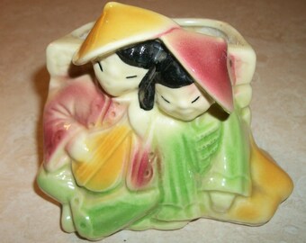 Shawnee planter, Oriental couple with lute, USA  573