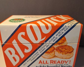 Bisquick tin recipe box, 1980s, with recipes